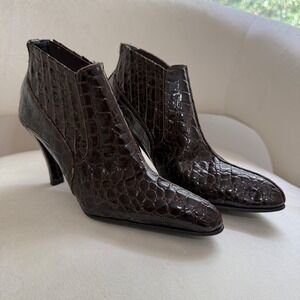 Womens Ankle Boots J.Renee Dark‎ Brown Croc Embossed Pointed Heel Booties
